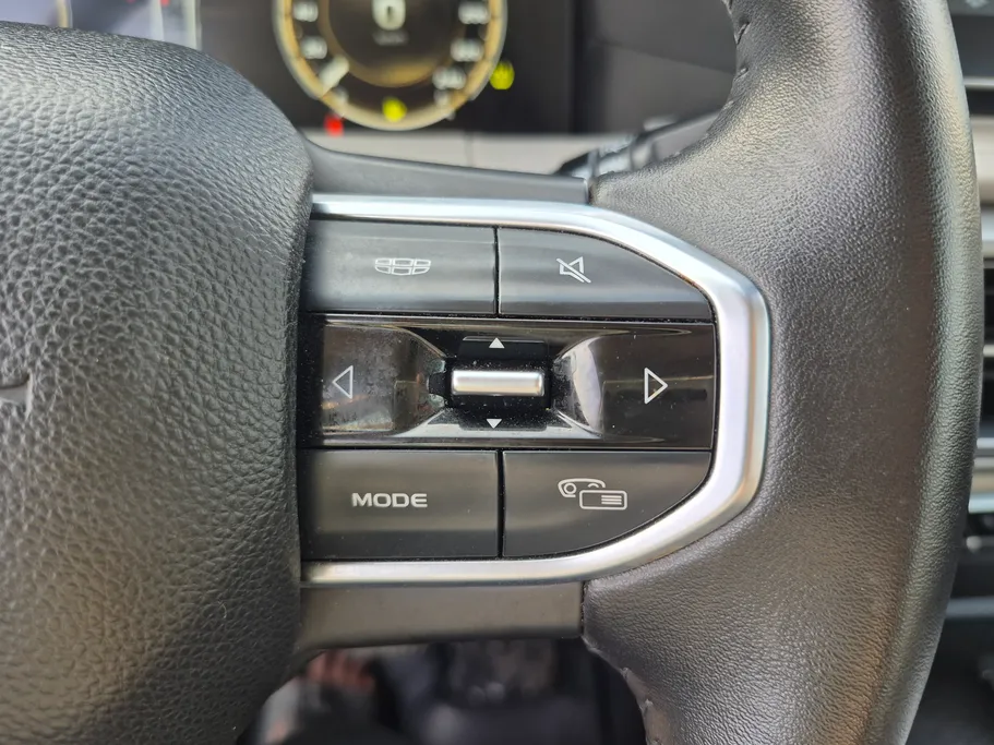 2022 Geely Okavango Full 