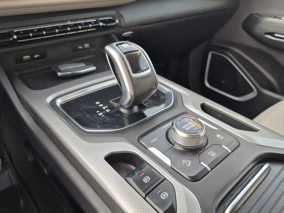 2022 Geely Okavango Full 
