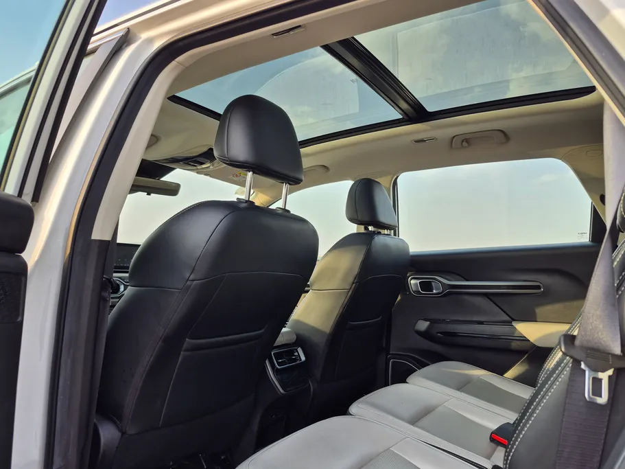 2022 Geely Okavango Full 