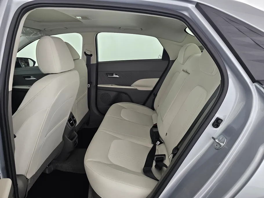 2025 Hyundai Accent Comfort 