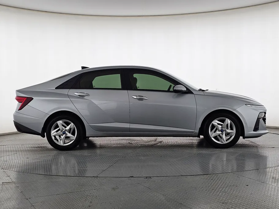 2025 Hyundai Accent Comfort 