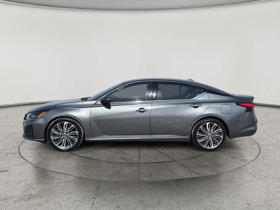 2024 Nissan Altima SL 