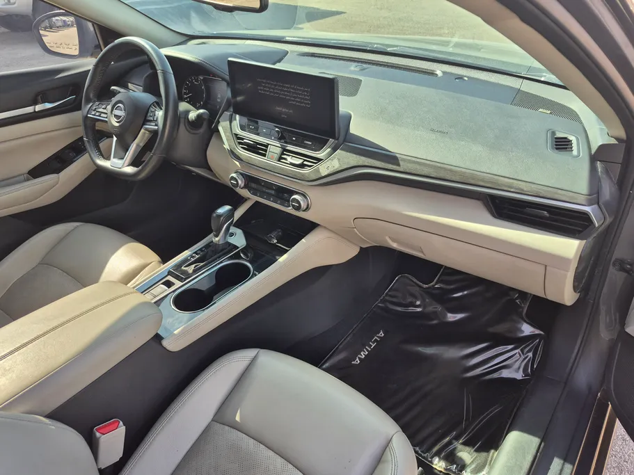 2024 Nissan Altima SL 