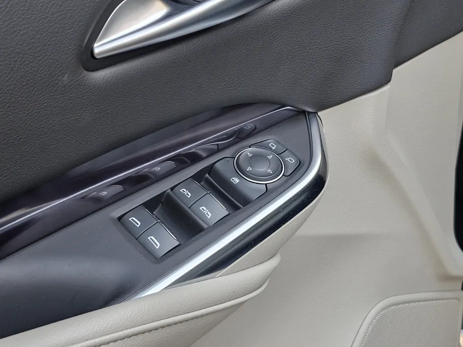 2023 Cadillac XT4  