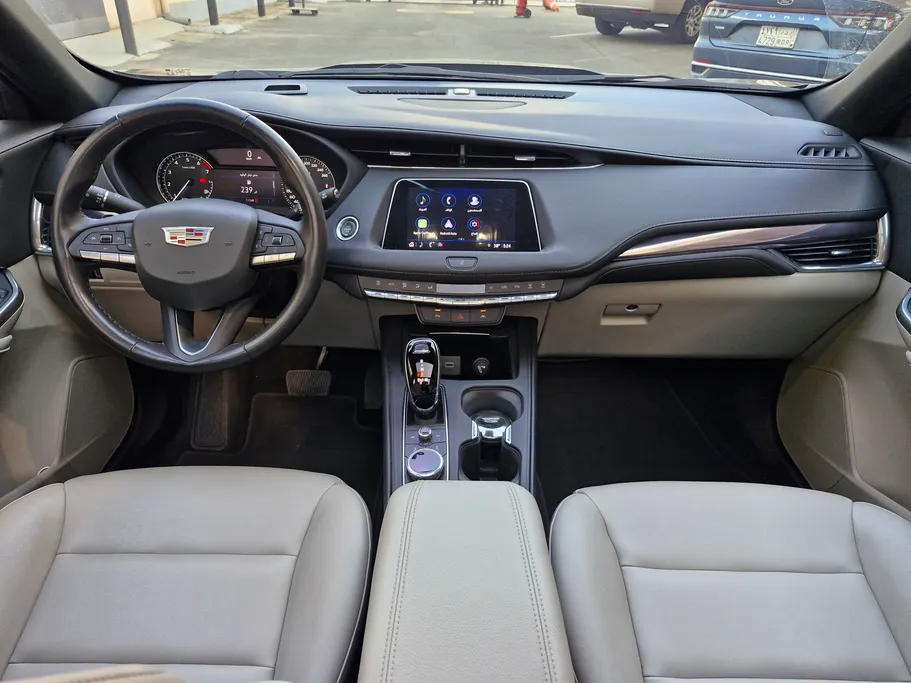 2023 Cadillac XT4  