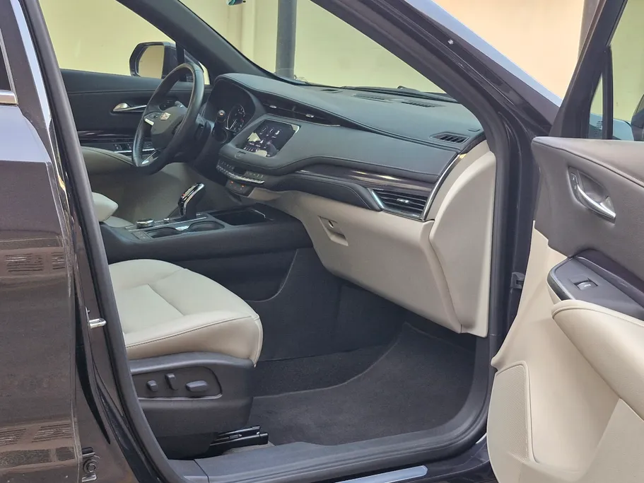 2023 Cadillac XT4  