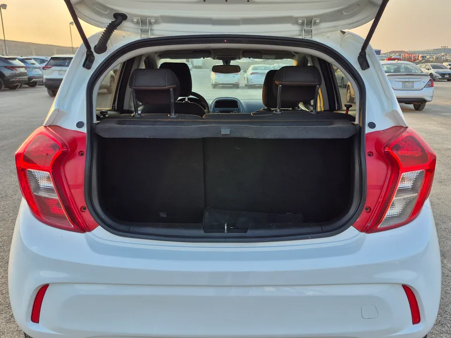 2021 Chevrolet Spark LS 