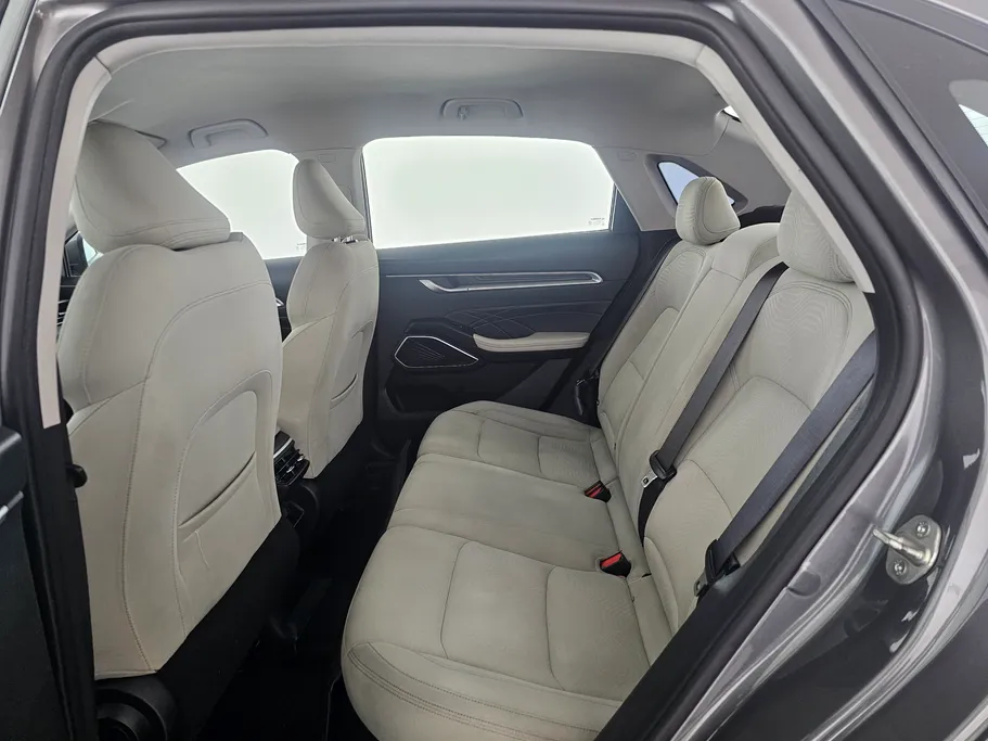 جيلي امجراند GS 2023 