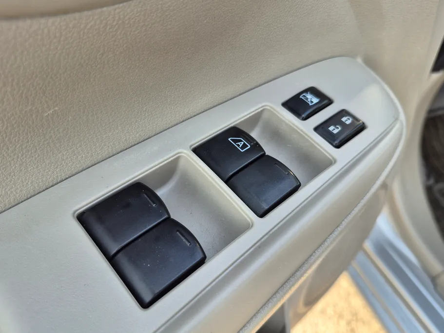 2023 Nissan Sunny SV Comfort 