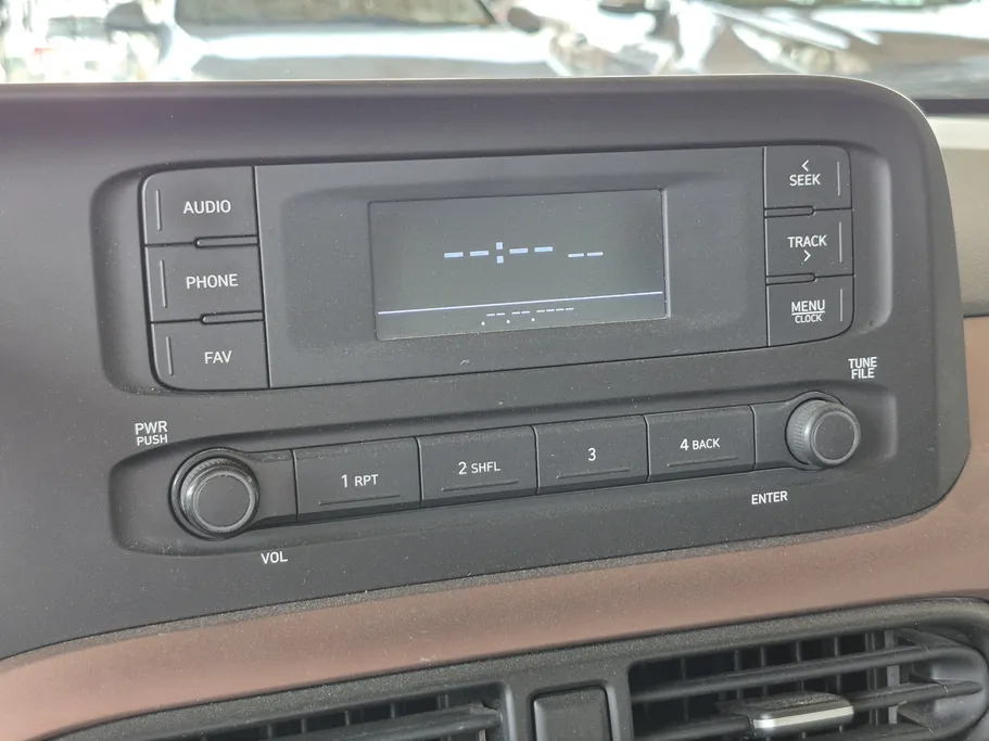 2024 Hyundai Grand i10 Smart