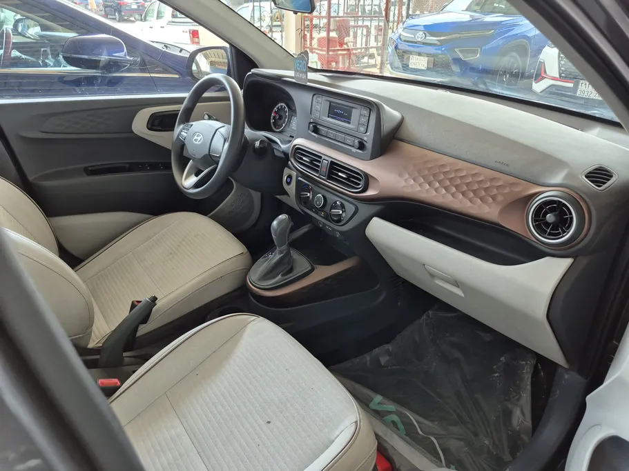 2024 Hyundai Grand i10 Smart