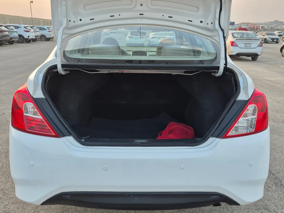2021 Nissan Sunny SV 