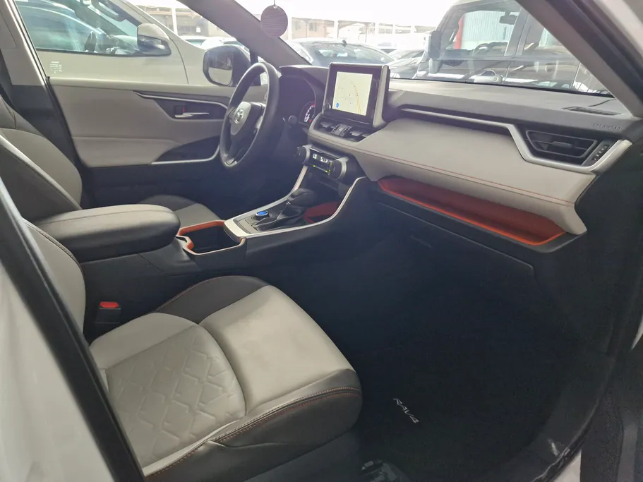 2024 Toyota RAV4 ADVENTURE 