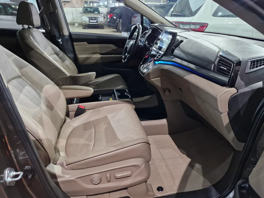 2022 Honda Odyssey Touring 