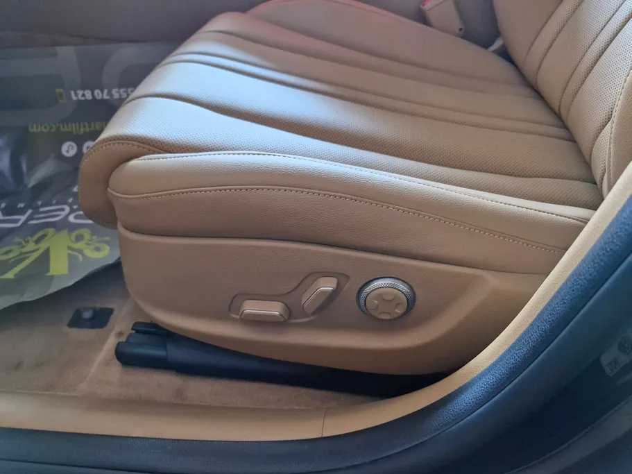 2025 Genesis G80 PRESTIGE 