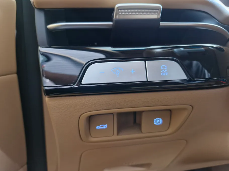 2025 Genesis G80 PRESTIGE 