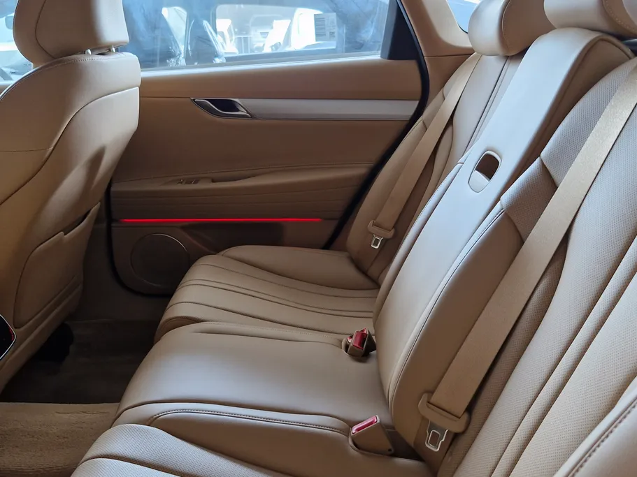2025 Genesis G80 PRESTIGE 