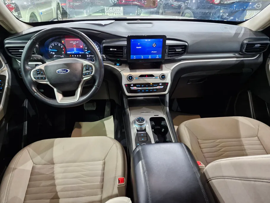 2021 Ford Explorer XLT 