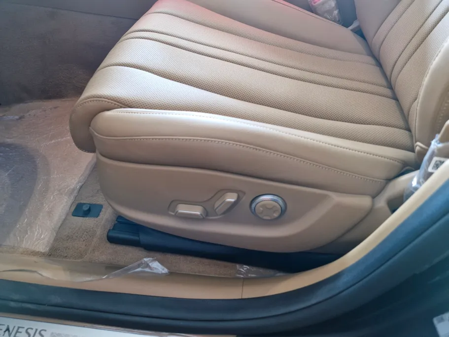 2025 Genesis G80 PRESTIGE 