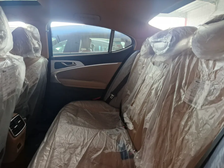 جينيسيس G70  2025 