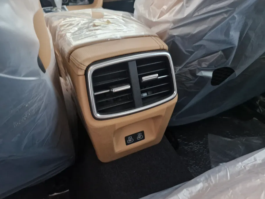 جينيسيس G70  2025 