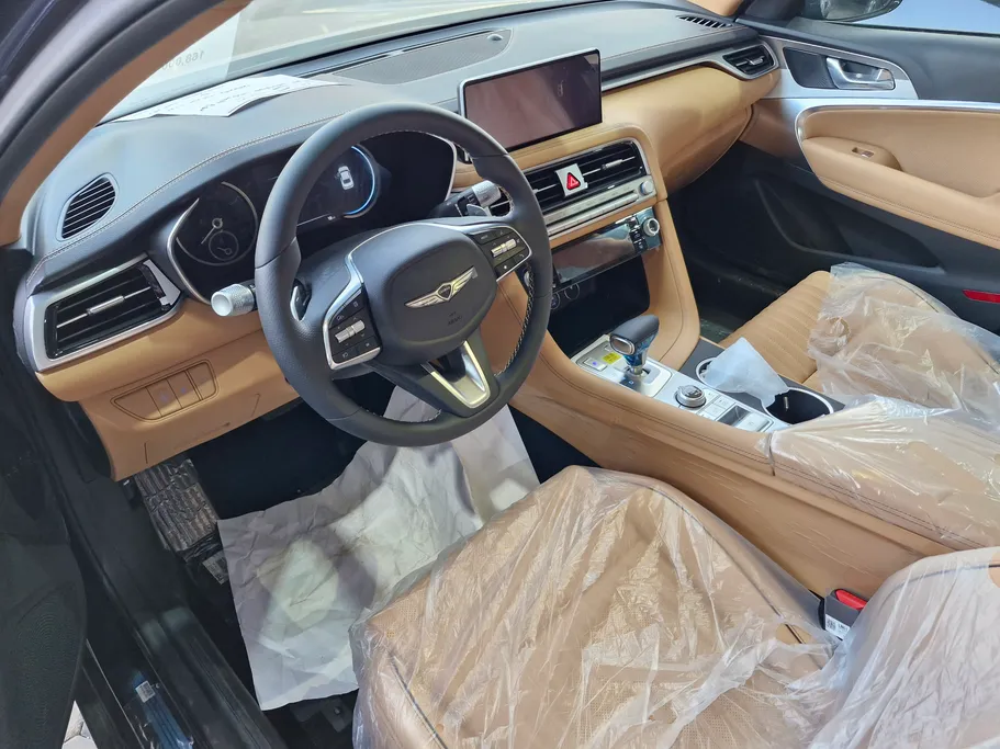 2025 Genesis G70  