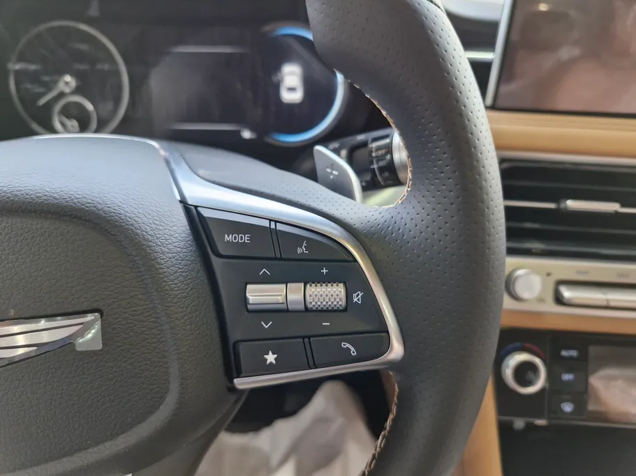 2025 Genesis G70  