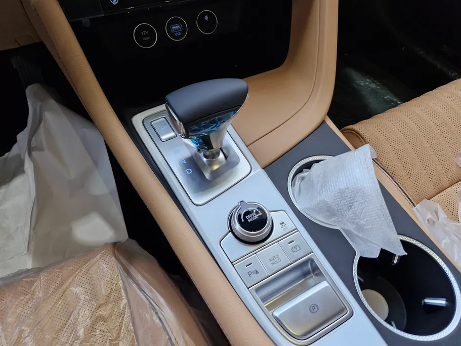 2025 Genesis G70  