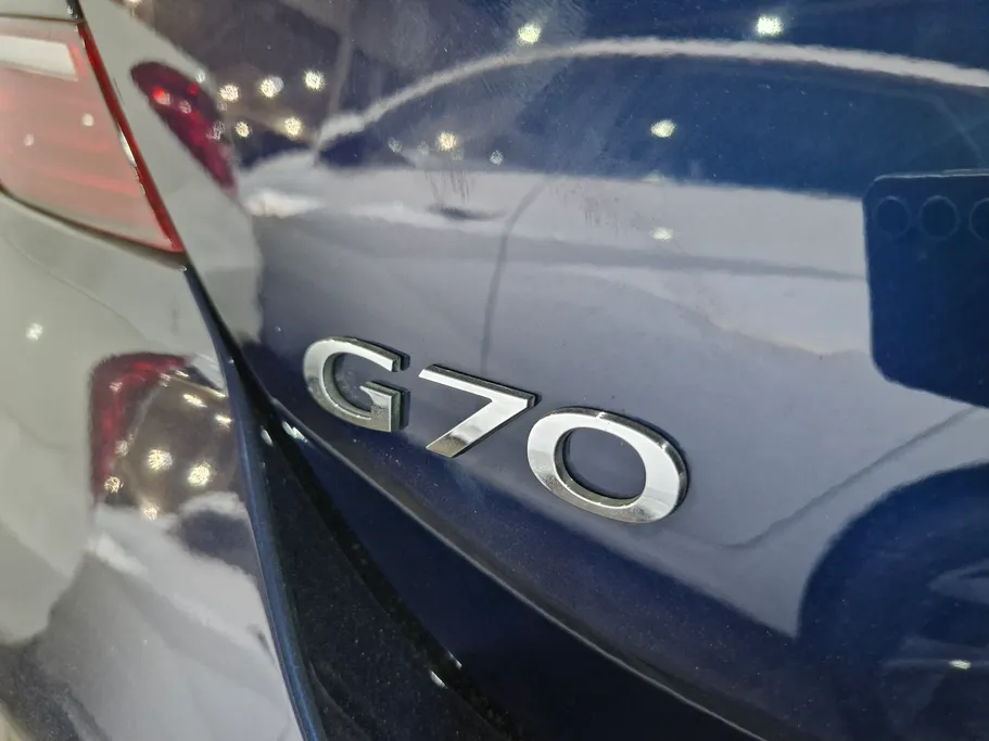2025 Genesis G70  