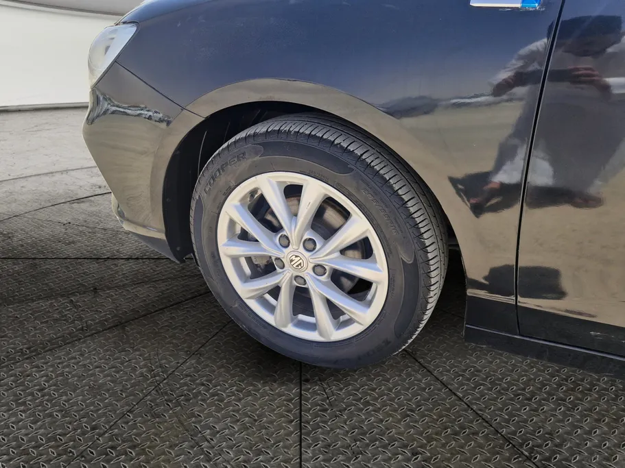 2022 MG 5 STD 