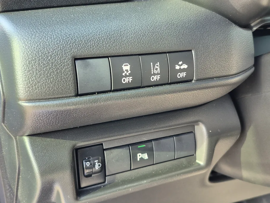 سوزوكي سويفت GLX 2025 