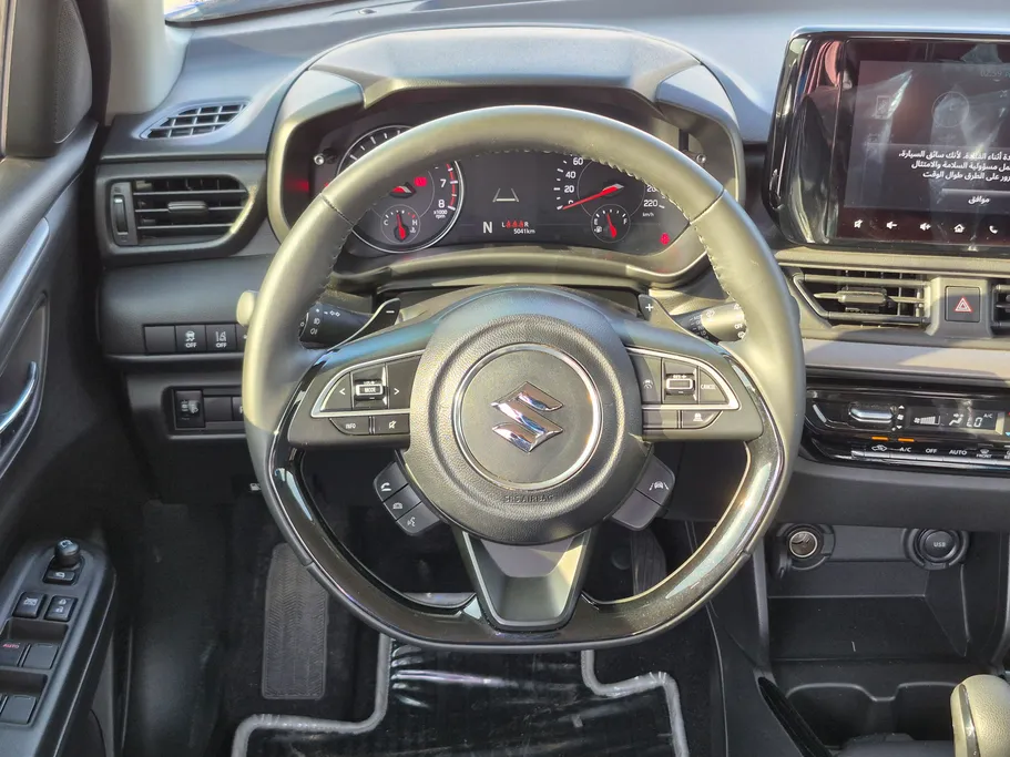 سوزوكي سويفت GLX 2025 