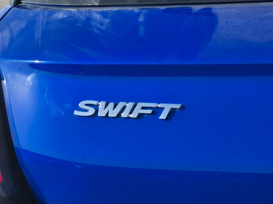 سوزوكي سويفت GLX 2025 