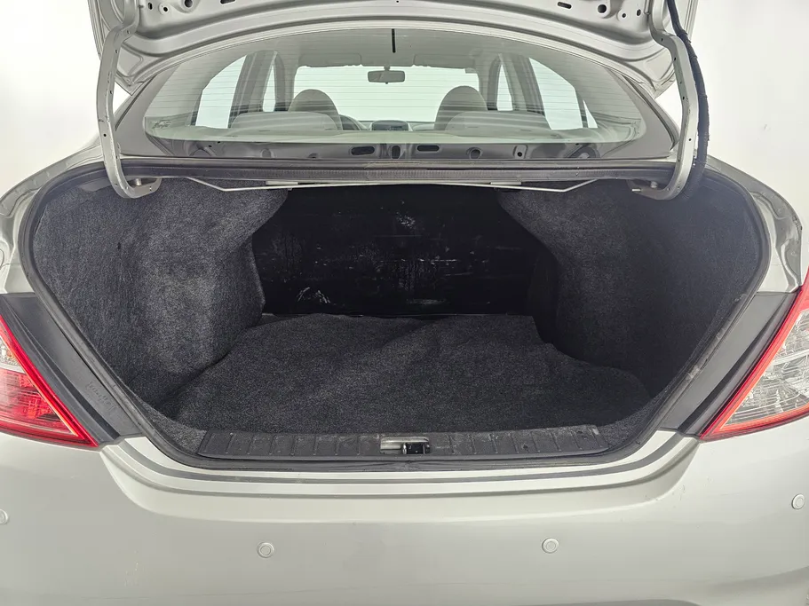 2020 Nissan Sunny SV 