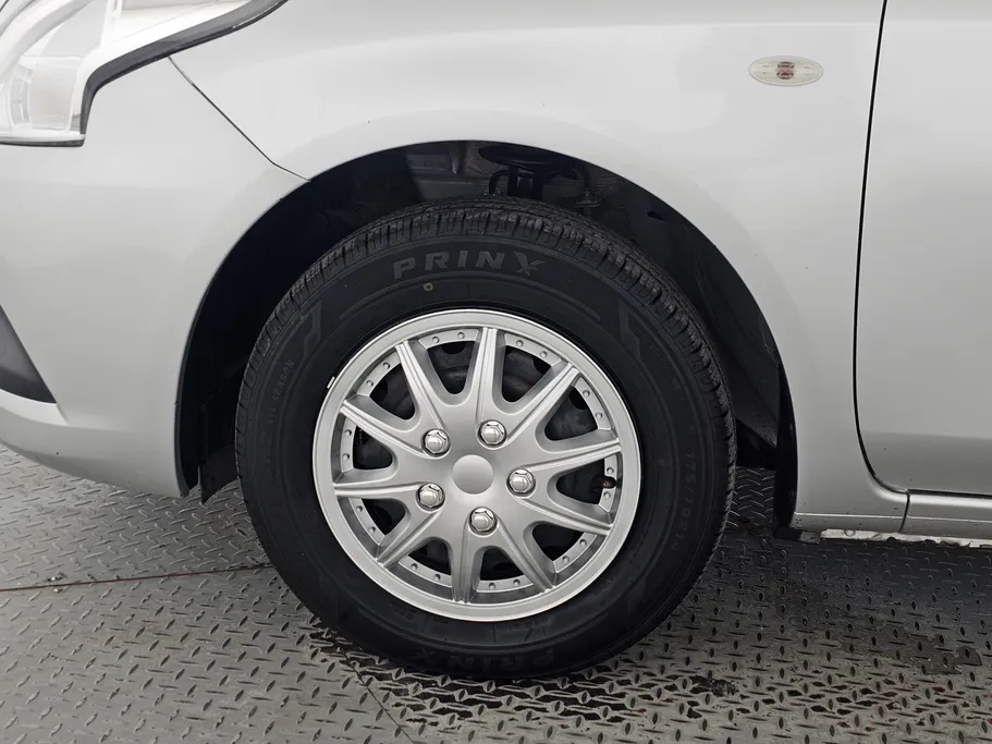 2020 Nissan Sunny SV 
