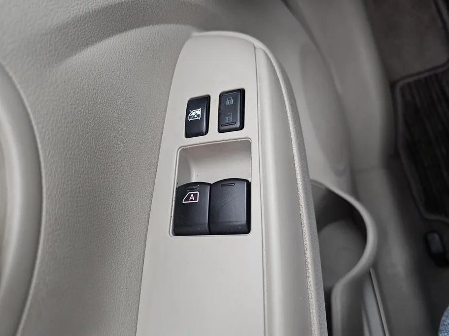 2020 Nissan Sunny SV 