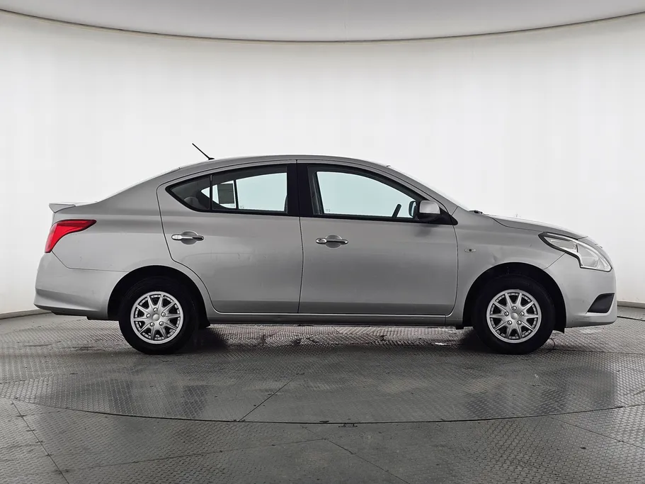 2020 Nissan Sunny SV 