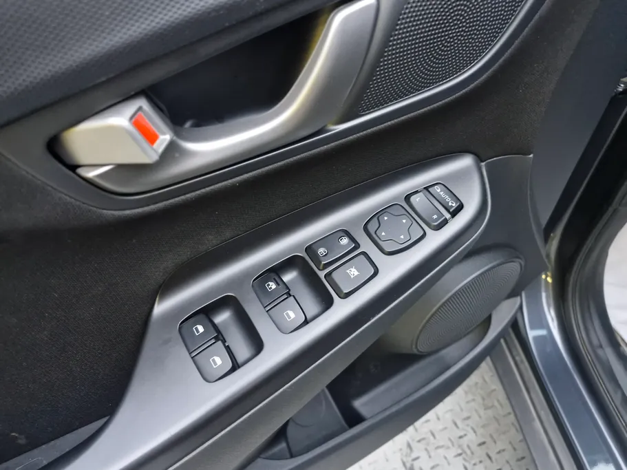 2020 Hyundai Kona SMART 