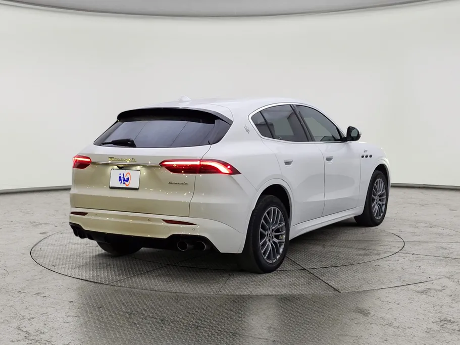2024 Maserati جراكالى  