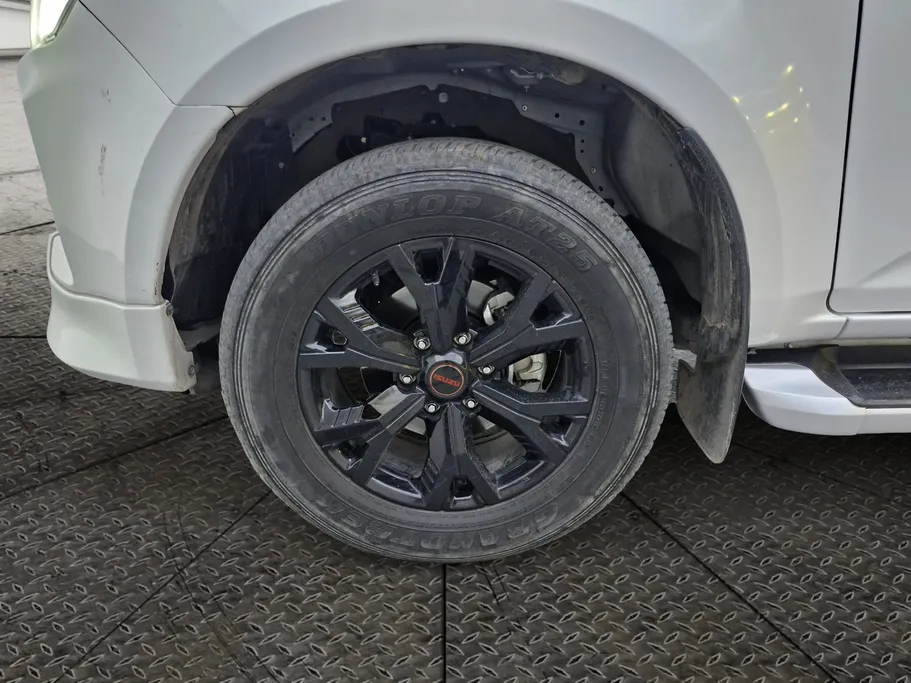 2023 Isuzu D-max GT 