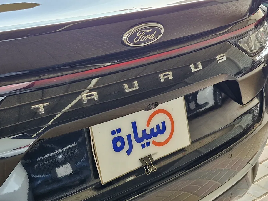فورد تورس تيتانيوم 2023 