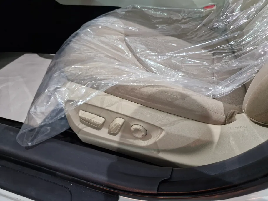 2023 Toyota Camry  GLE HEV  