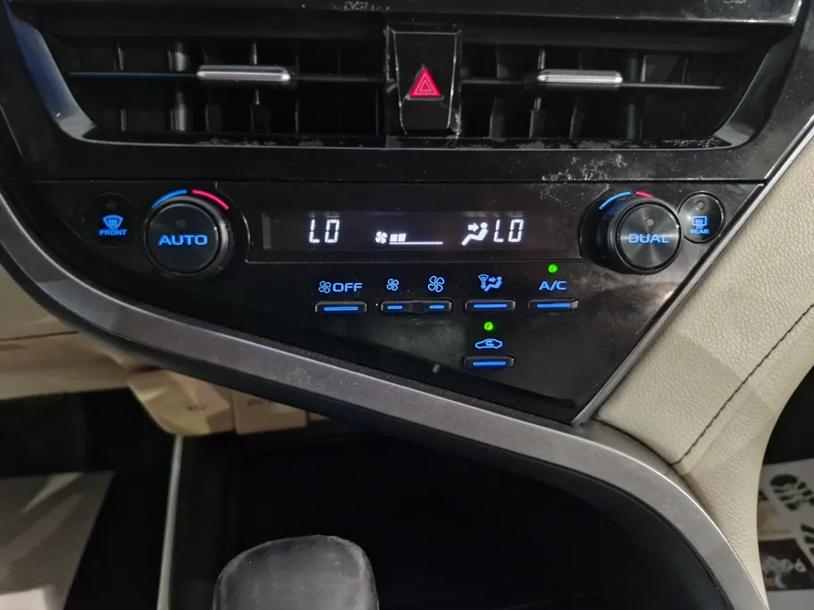 2023 Toyota Camry  GLE HEV  