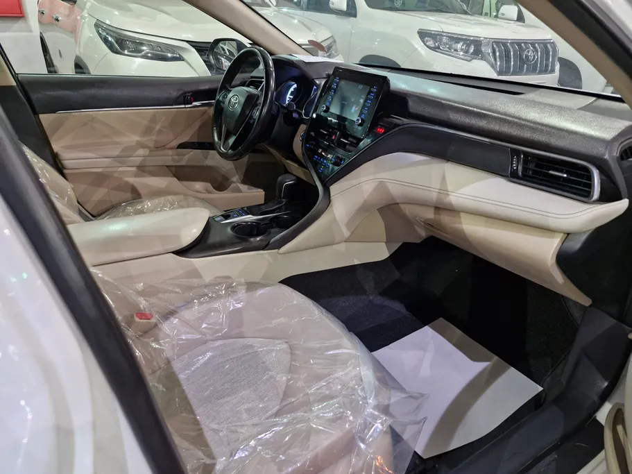 2023 Toyota Camry  GLE HEV  