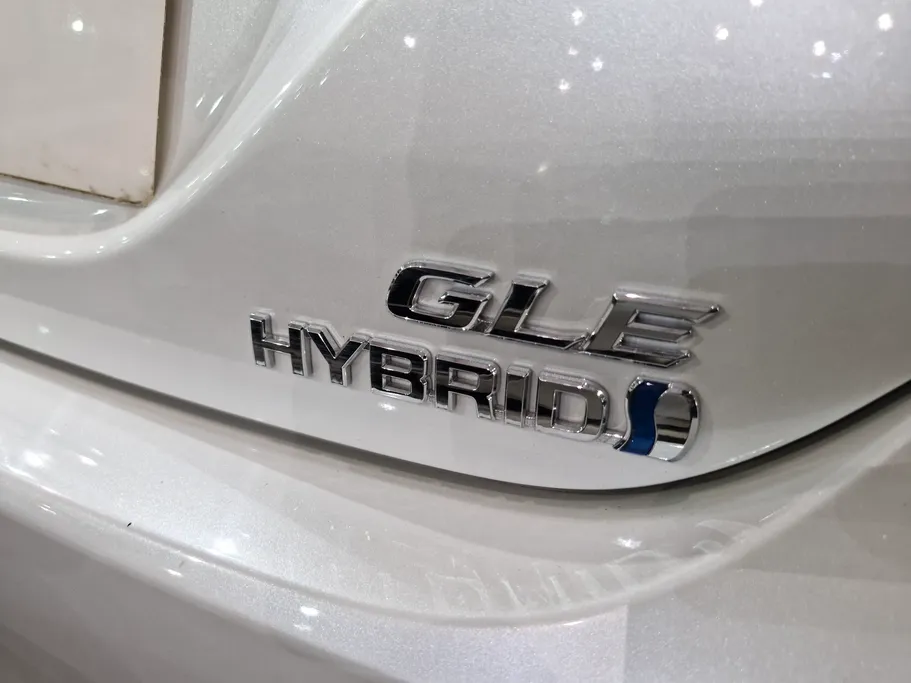 تويوتا كامري GLE HEV  2024 