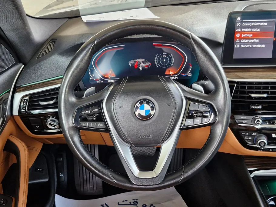 بي ام دبليو الفئة الخامسة 520i 2023 