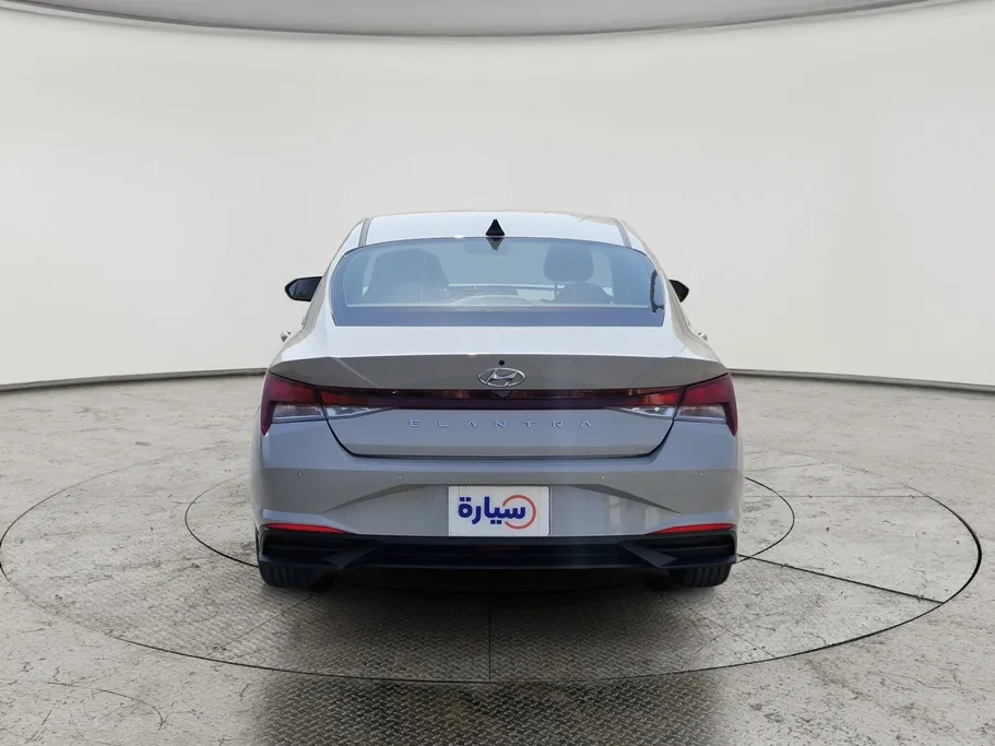 2023 Hyundai Elantra Smart 