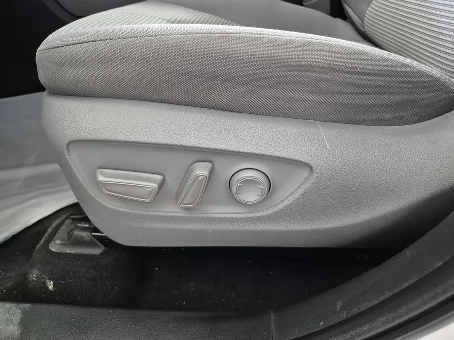 2023 Toyota Highlander GLE 