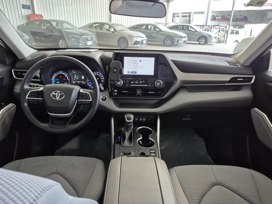 2023 Toyota Highlander GLE 