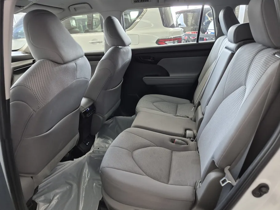 2023 Toyota Highlander GLE 